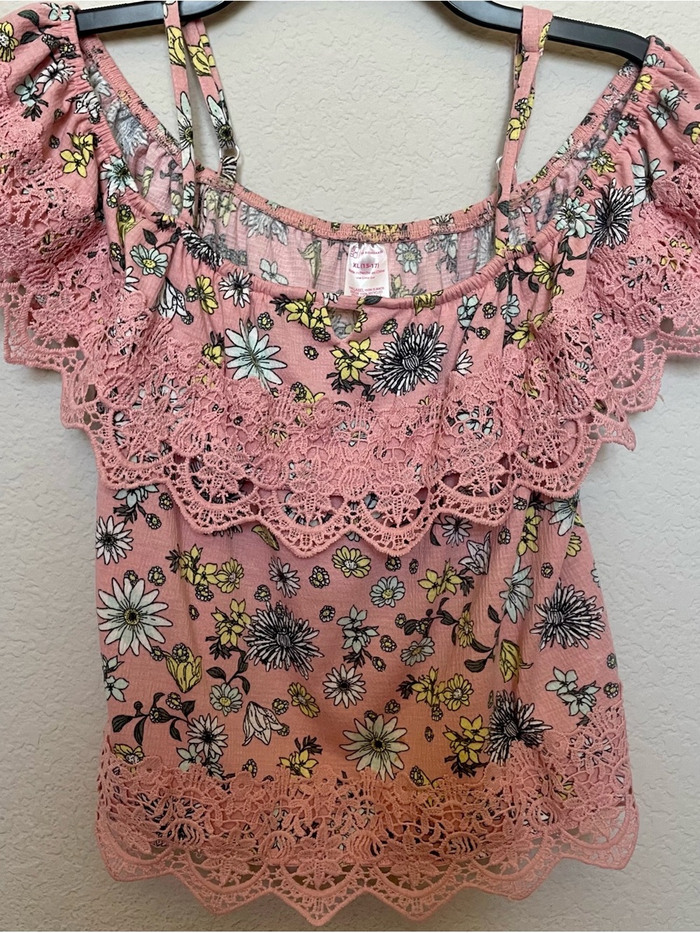No Boundaries Pink Floral Lace Off-Shoulder Camisole XL
